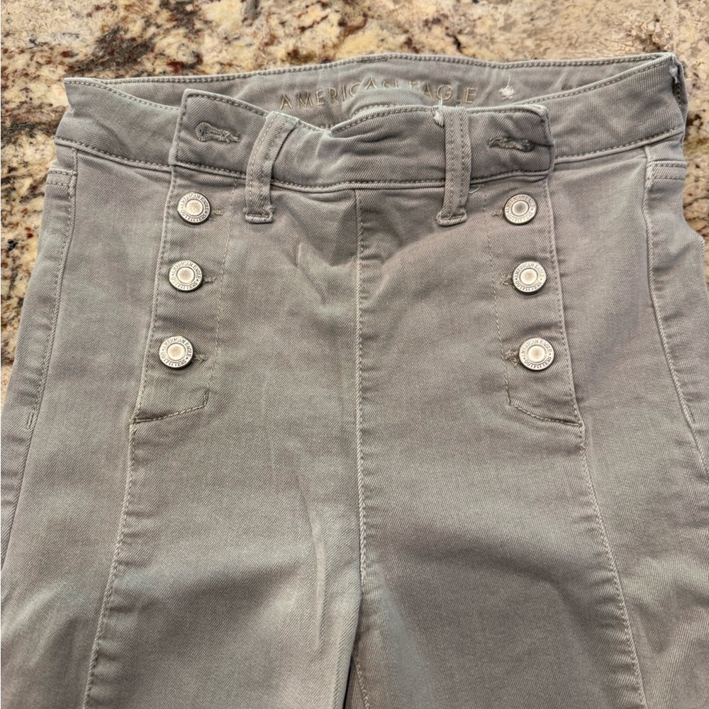 American eagle, women’s Gray High-Waisted Pants, size 6